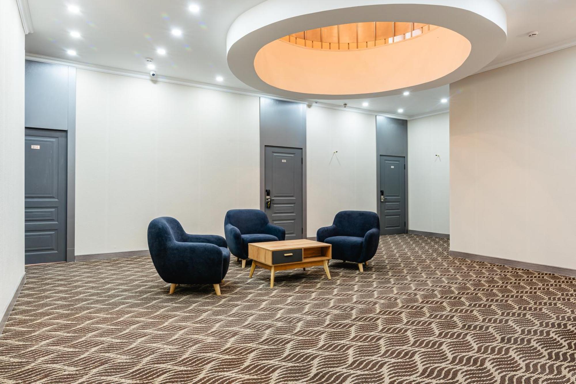Aykun Hotel Almati Kültér fotó
