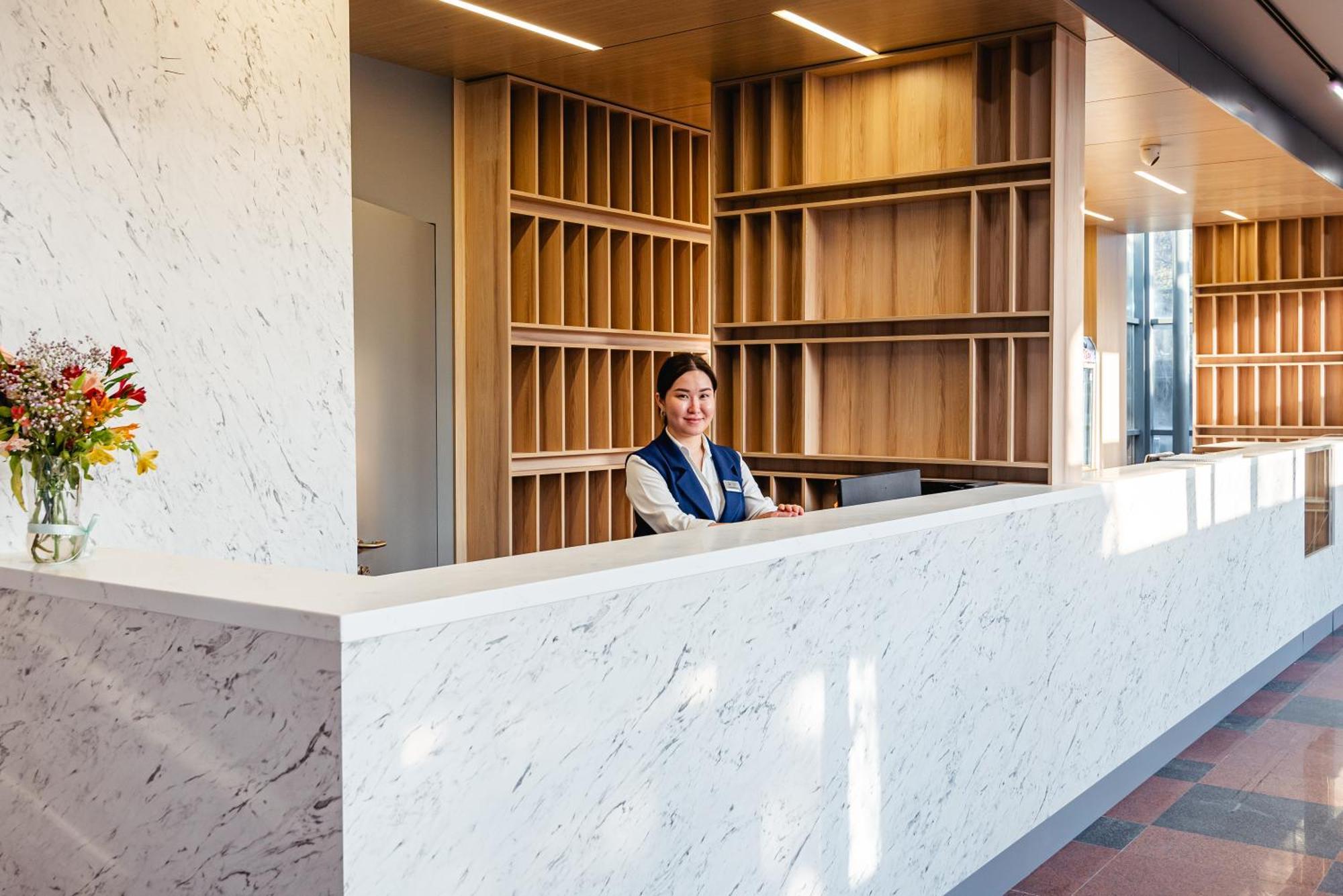 Aykun Hotel Almati Kültér fotó