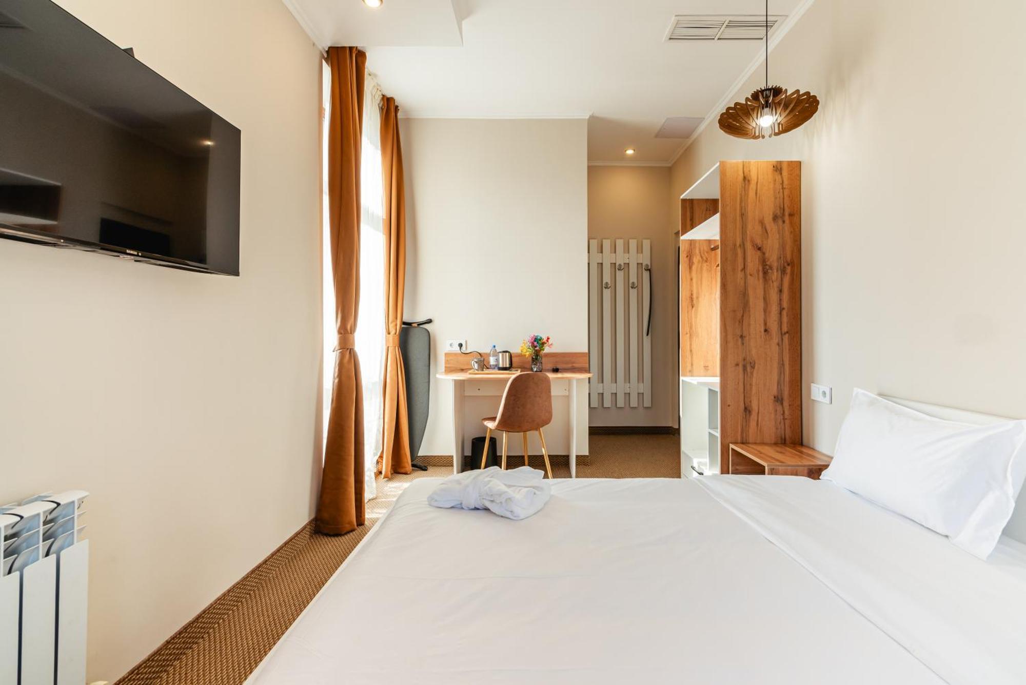 Aykun Hotel Almati Kültér fotó