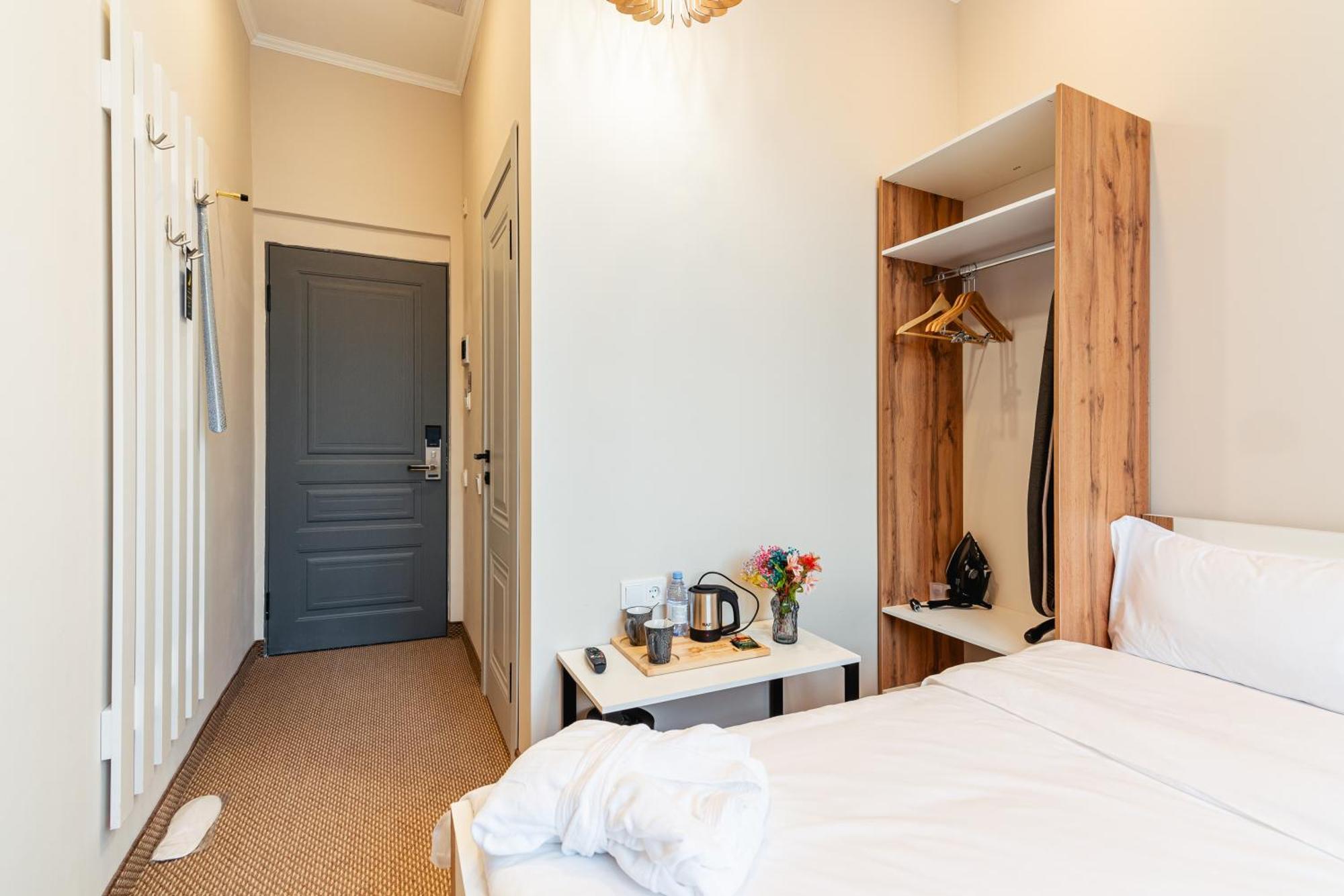 Aykun Hotel Almati Kültér fotó