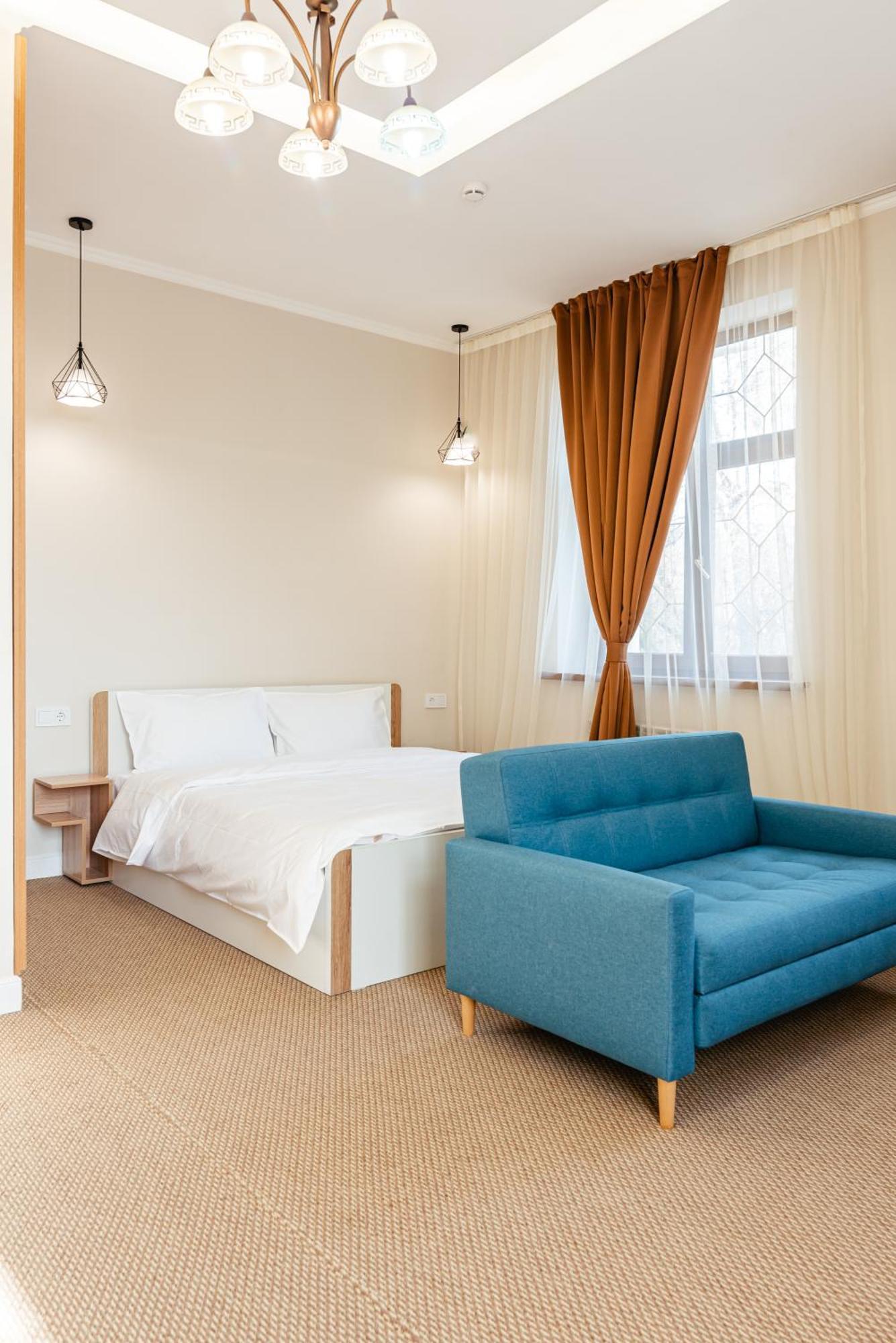 Aykun Hotel Almati Kültér fotó