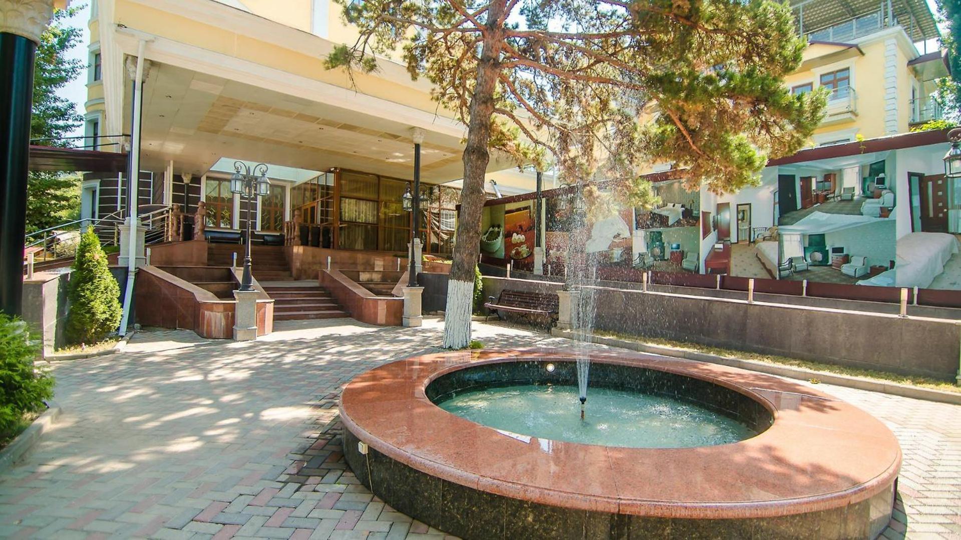 Aykun Hotel Almati Kültér fotó