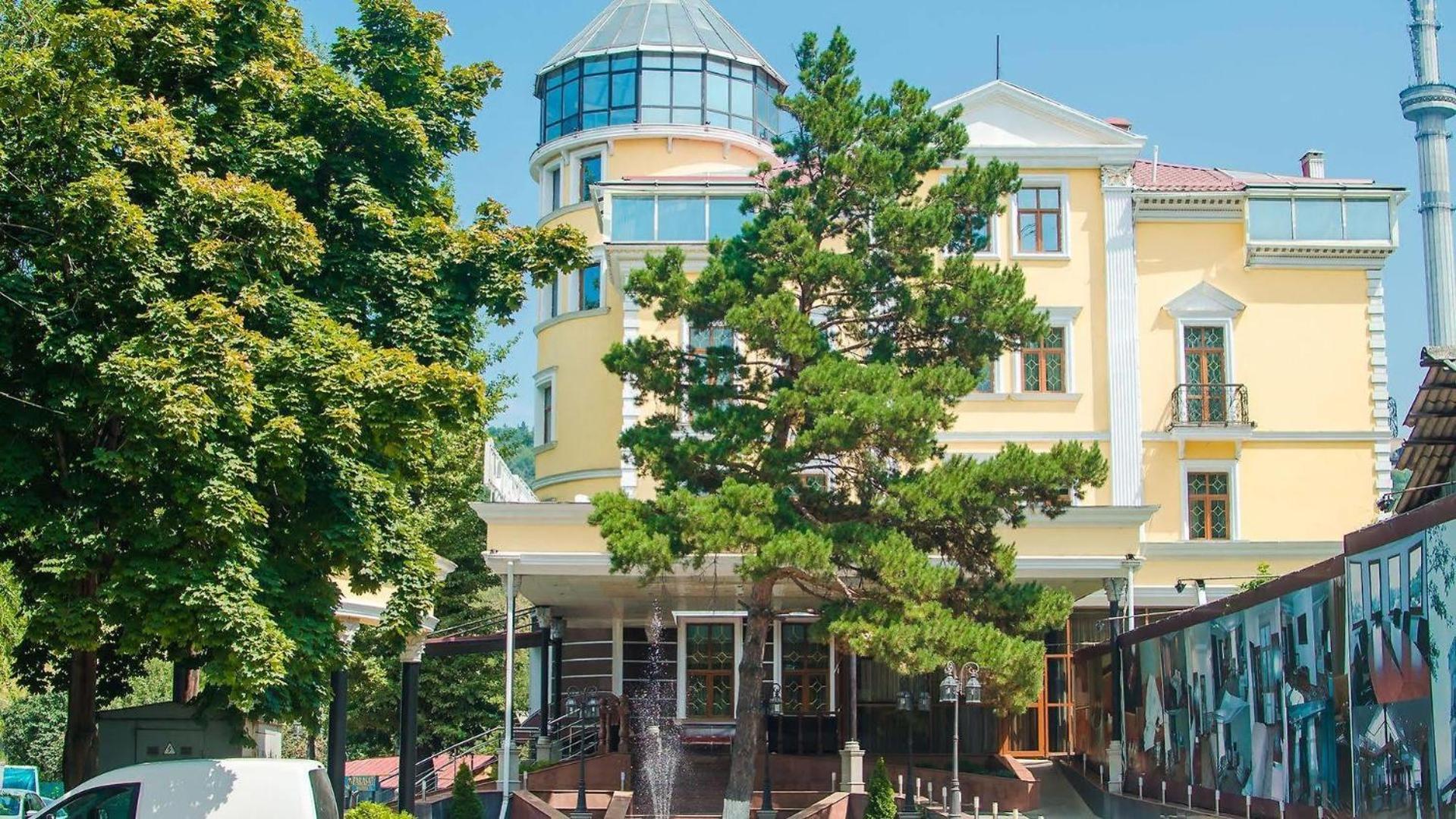 Aykun Hotel Almati Kültér fotó